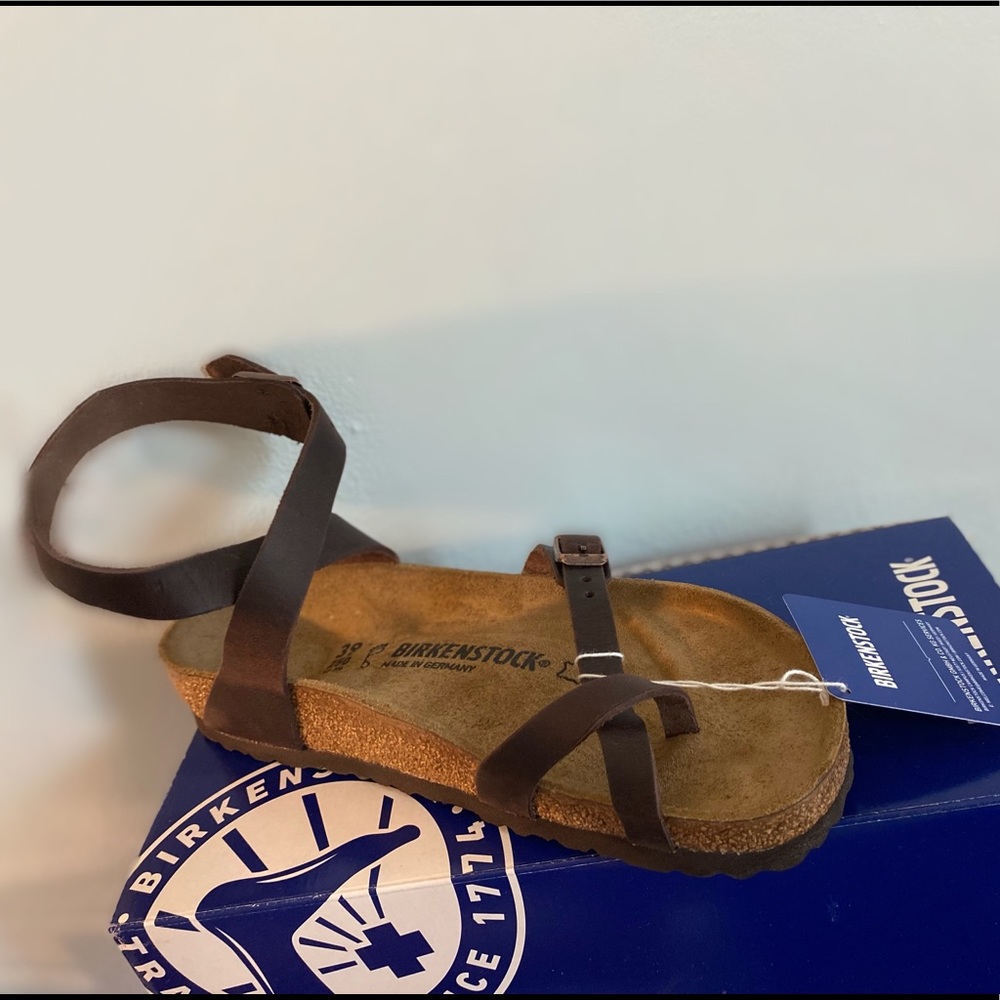 NEW*** Birkenstock ‘Yara’ Sandals
